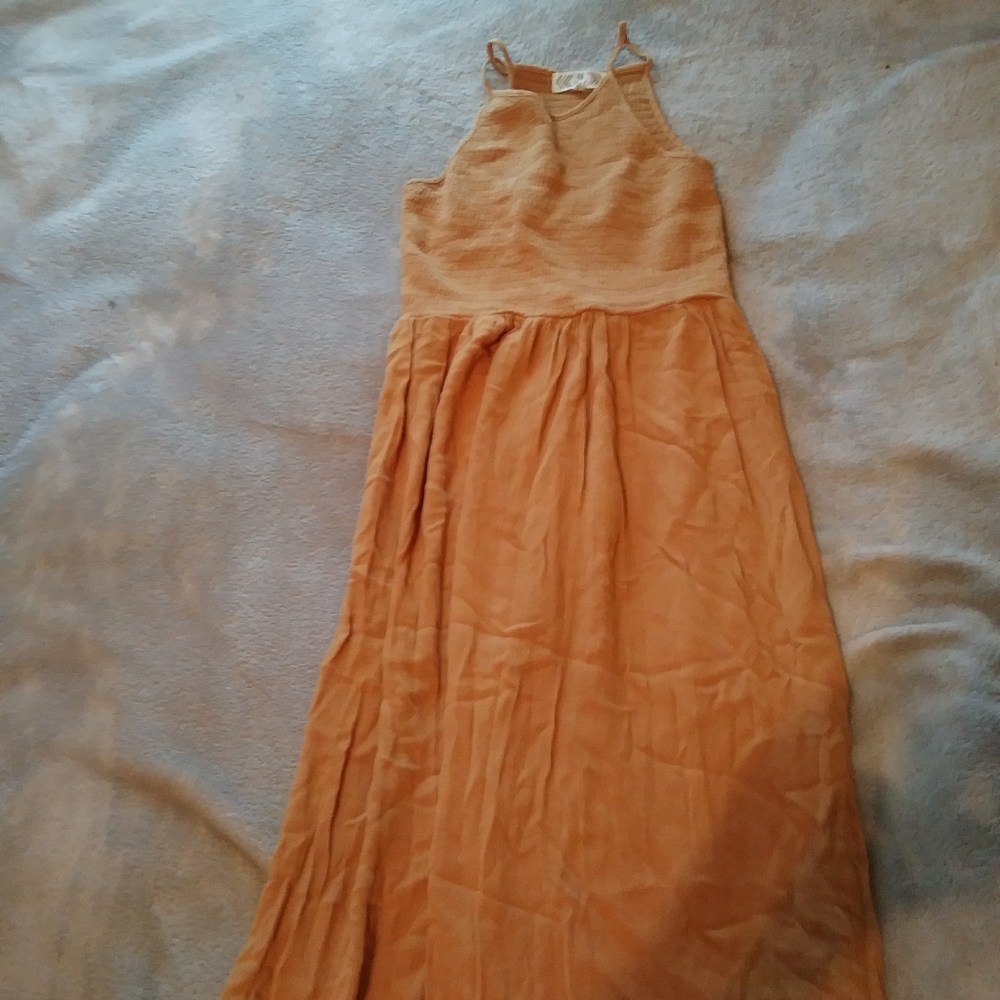 Yellow dress